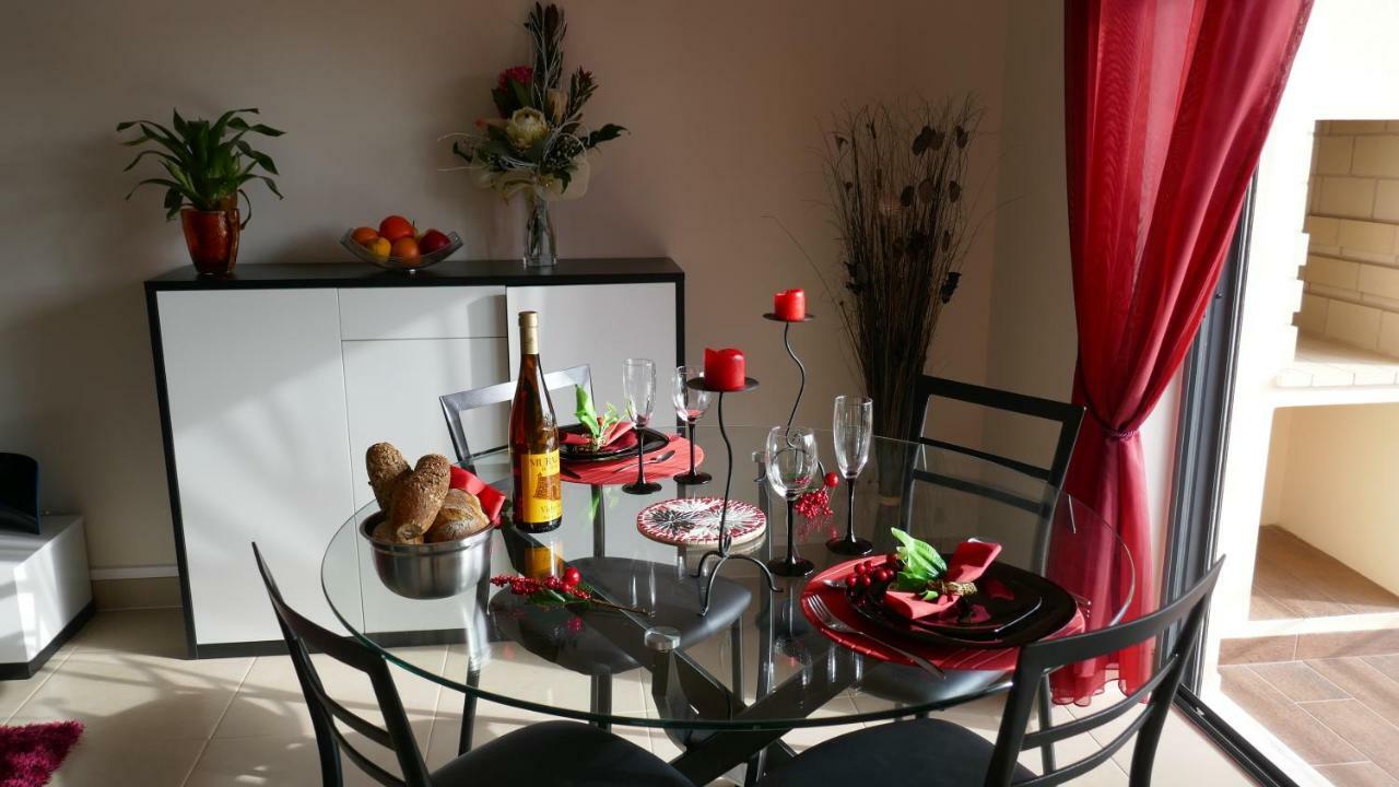 Casa R&B Apartment Lagos Luaran gambar