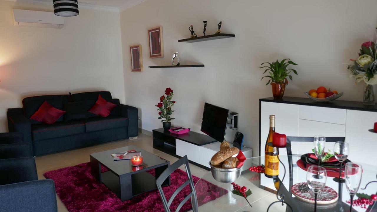 Casa R&B Apartment Lagos Luaran gambar
